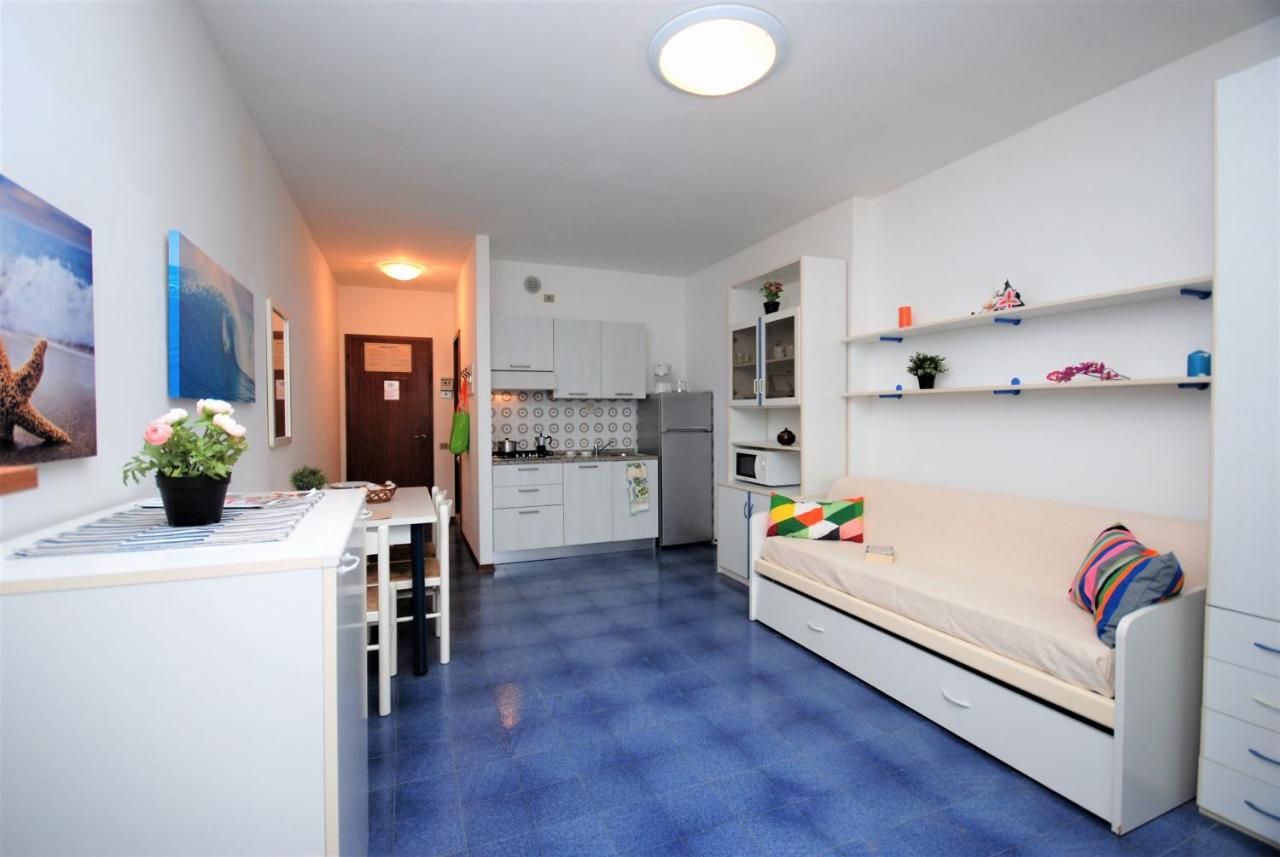 Residenza La Meridiana ลินญาโน ซับเบียโดโร ภายนอก รูปภาพ